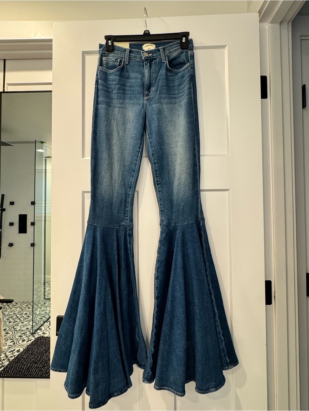 NWT L’agence Sevyn High Rise Ultra Flare